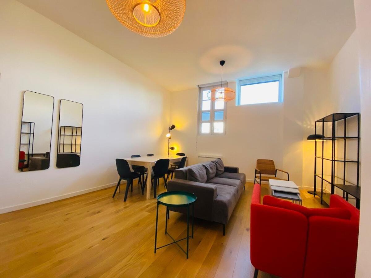 Casa : L'eclat Du Roi Rene Appartement Angers